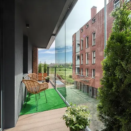 Zentrum Ii Parking By Impero アパート