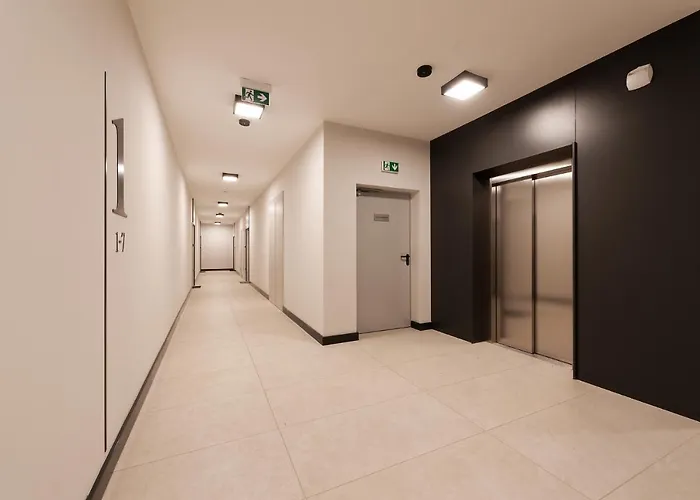 Zentrum Ii Parking By Impero Apartman Poznań