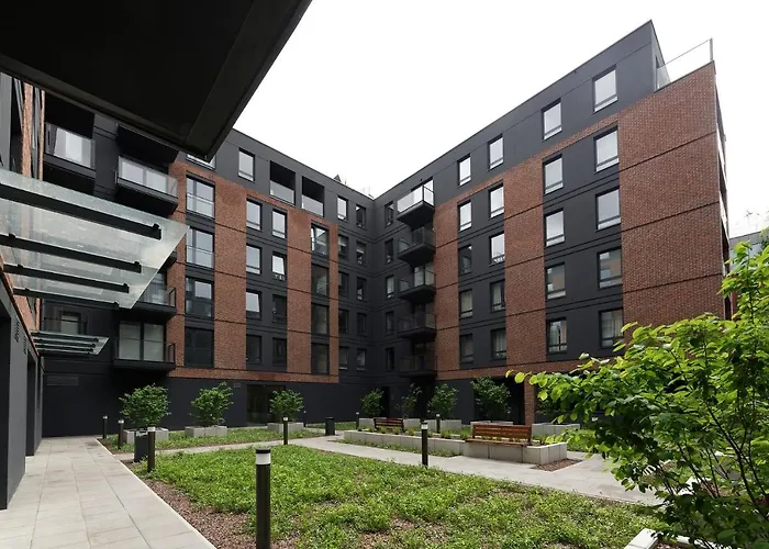 Zentrum Ii Parking By Impero Poznań